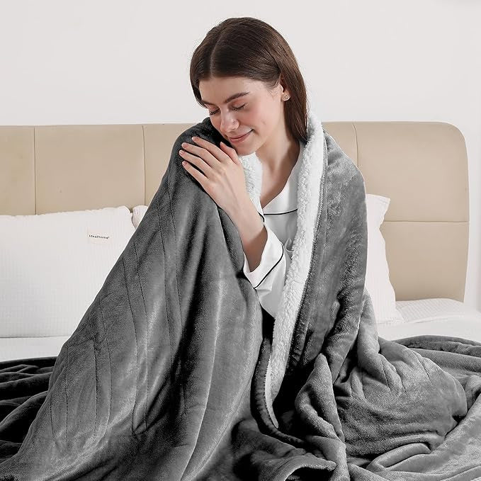 Heated Throw Blanket, Electric Blanket Throw with 5 Heating Levels & 4 Hours Auto Off, Super Soft Flannel Sherpa Fast Heating Blanket with ETL Certified for Bedding, 50"x60", Cool Gray
.